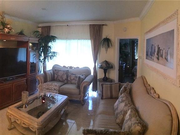 3rd image of 6412 Hollydale Pl Unit 101
