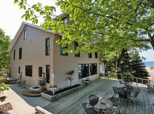 1100 S Harbor Dr, Grand Haven, MI 49417