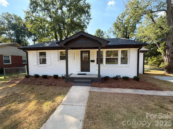4200 Abbeydale Dr, Charlotte, NC 28205