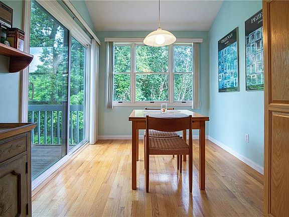 4th image of 110 Turnessa Dr #A
