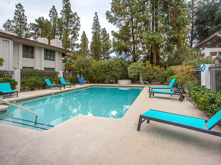 5200 S Lakeshore Dr #128 — Photo 32