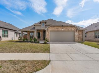 345 White Tail Ln, Alvarado, TX 76009