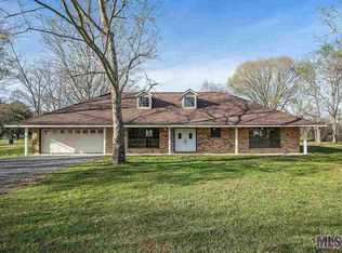 10878 Section Rd, Port Allen, LA 70767