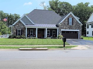 902 Park Ridge Dr, Crozet, VA 22932