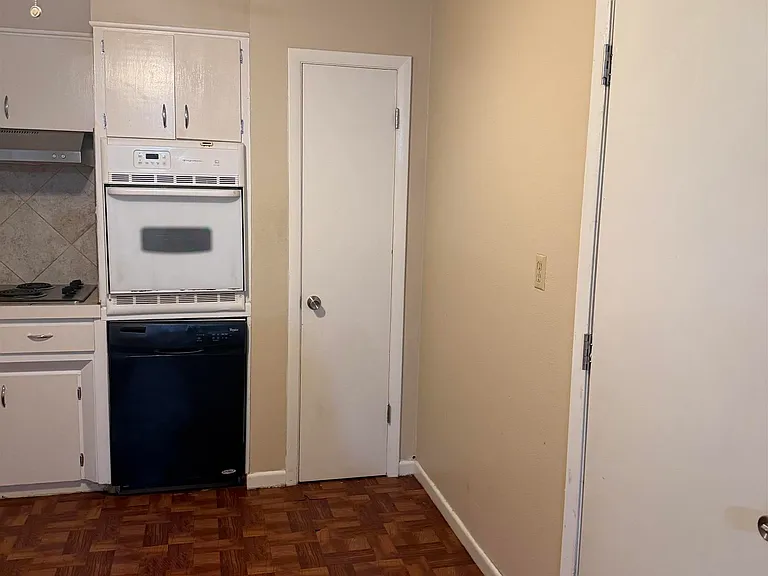 311 N Rosalee St — Photo 11