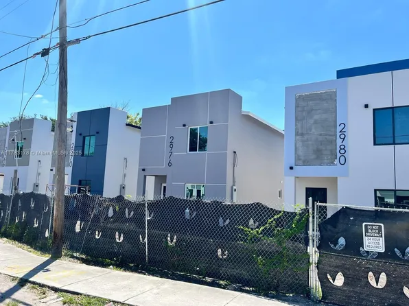 2966 NW 45th St, Miami, FL 33142