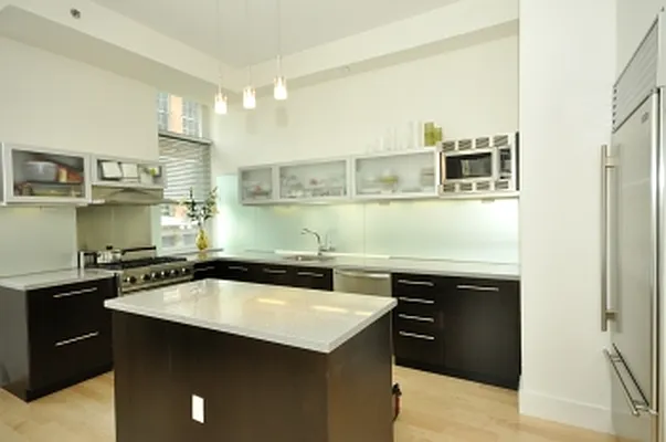 Rented by MNS | media 8