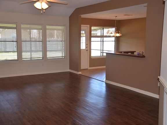 2nd image of 114 Papaya St