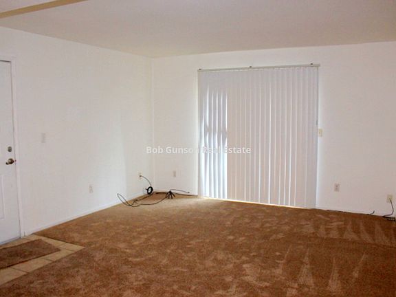 4th image of 1167 Lakeview Cir