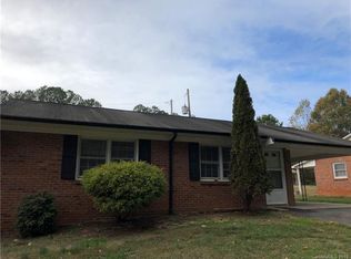 831 Edgecombe Ln, Denver, NC 28037