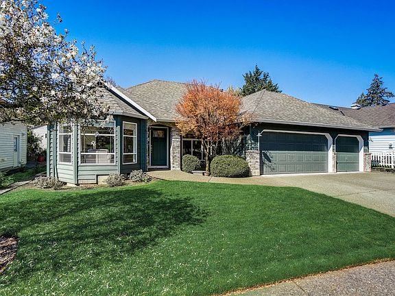 2nd image of 14594 SE Creekside Dr