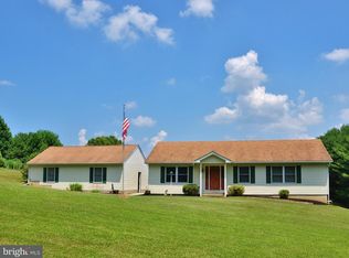 92 Deer Rd, Fawn Grove, PA 17321