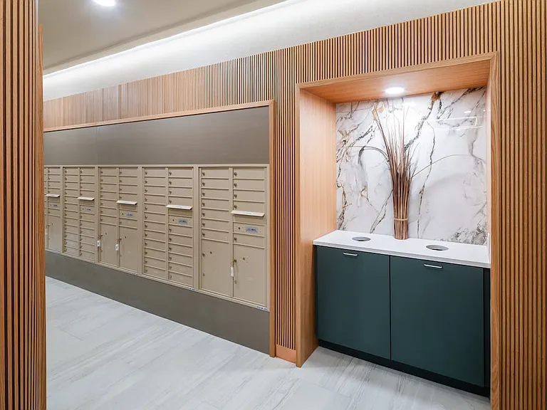 Mail center