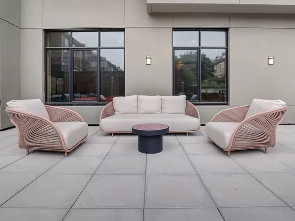 875 4th Avenue image 19 of 22