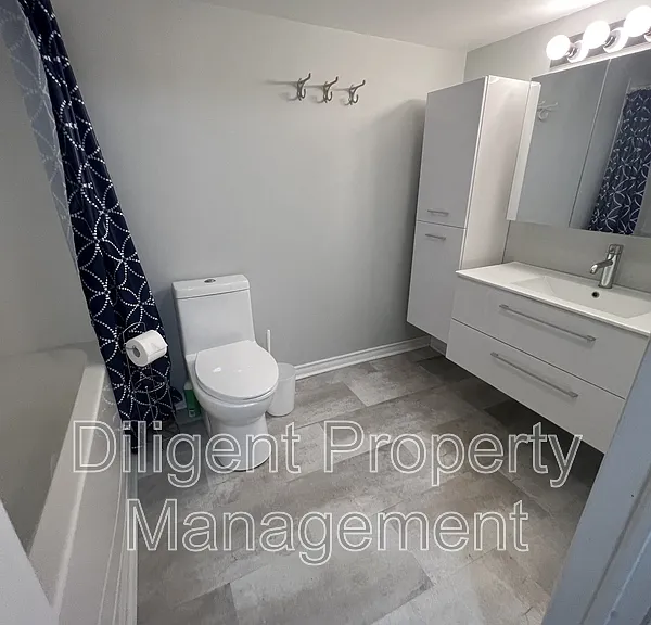 926 Dainard Dr #5 — Photo 7