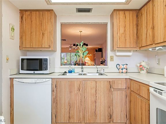 4th image of 7086 Nantucket Cir #6