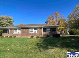 615 S 10th St, Clinton, IN 47842