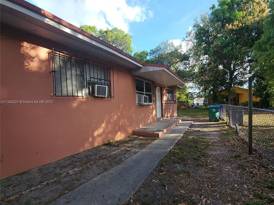 1st image of 920 NW 55th Ter #922