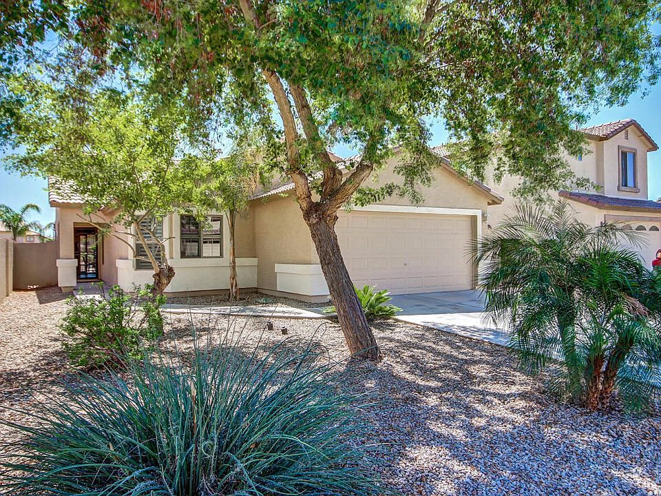 1st image of 2615 E Cowboy Cove Trl