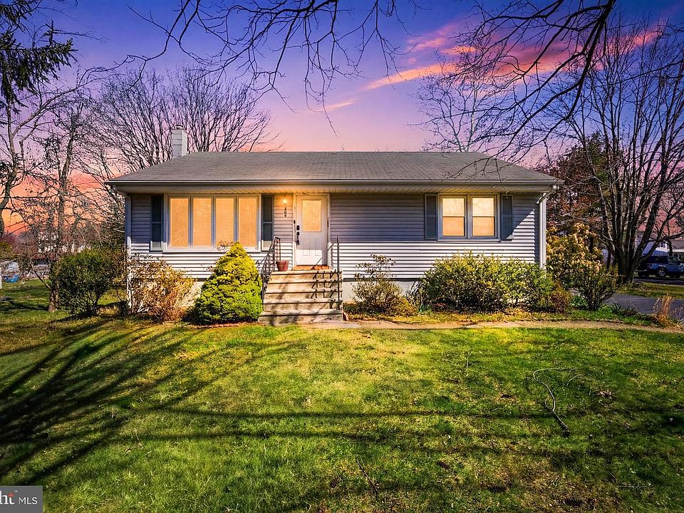 1st image of 260 Dutch Neck Rd