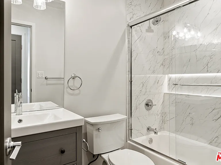3314 Mentone Ave #8 — Photo 8