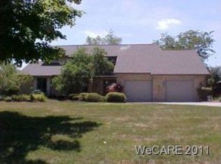 2955 Sands Rd, Lima, OH 45805