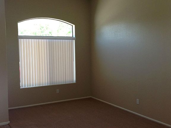 3rd image of 8422 S 49th Ln