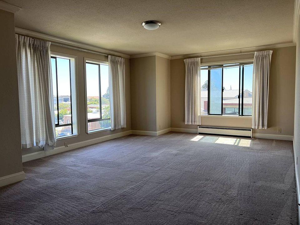 1st image of 500 Poplar Ave #304