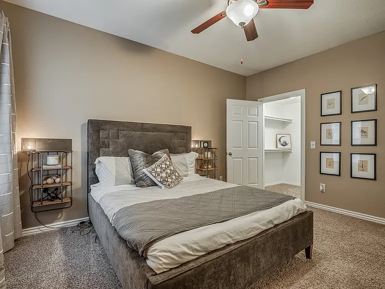 Creighton - 2 Bed / 2 Bath - 1,132 Sq.Ft.
