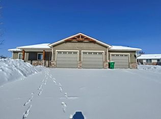 515 Park View Blvd, Sheridan, WY 82801
