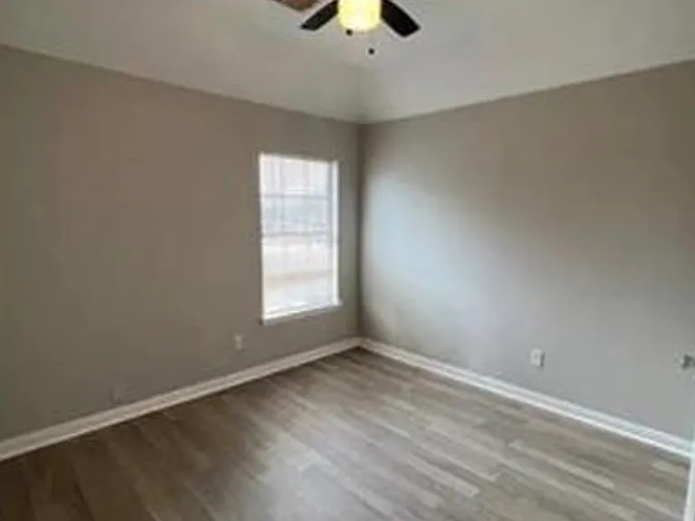 4320 Maggie St #B — Photo 5