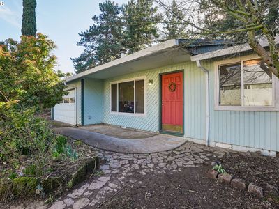 5568 SE Flavel Dr, Portland, OR, 97206