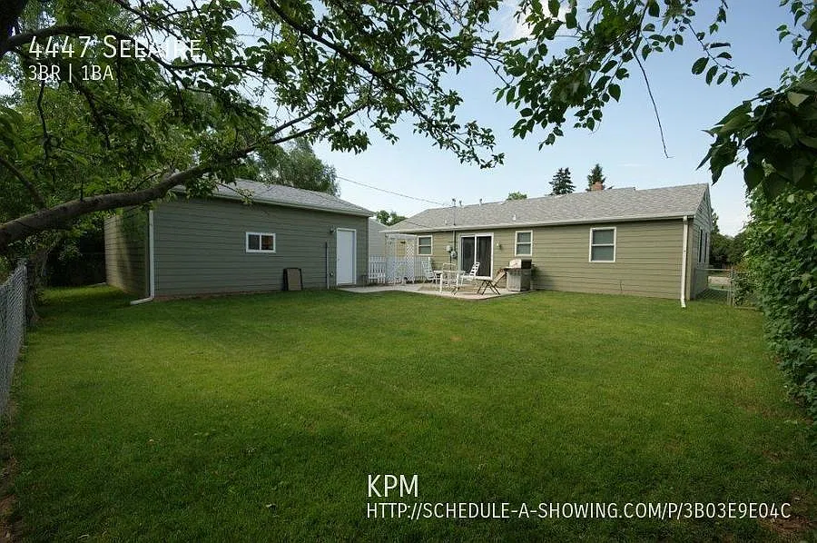 3 Bed | 1 Bath | Double Car Garage | West — Photo 2