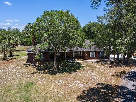 3rd image of 1719 Pineland Ct