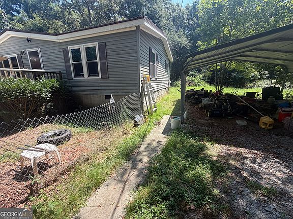 4th image of 262 Oak Park Ln