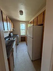 135-10 Grand Central Pkwy