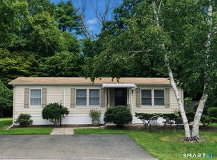 5 Stonewall Dr #5, Killingworth, CT 06419