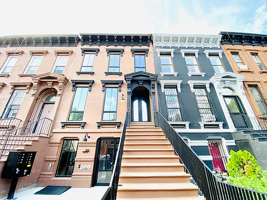 Rented by Blue Egg Realty Corp | media 37