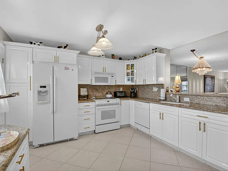 2871 N Ocean Blvd #R254 — Photo 15