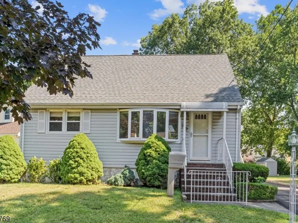 29 Wells Ct, Bloomfield Twp., NJ 07003