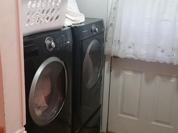 FRONT LOAD WASHER AND DRYER