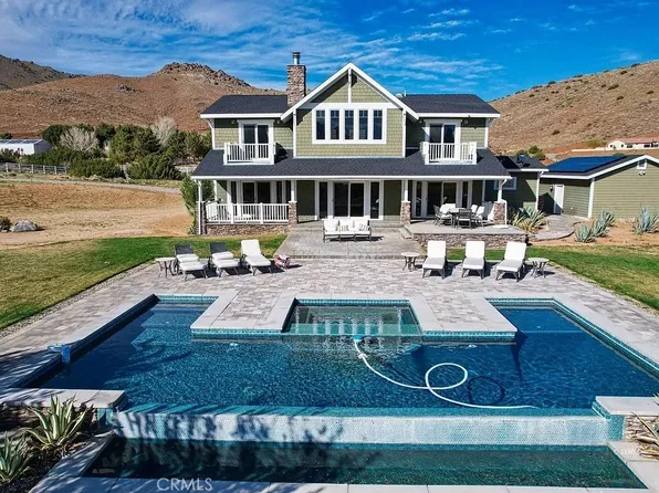 7239 Limestone Dr, Wofford Heights, CA 93285