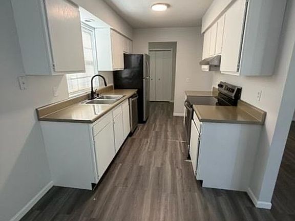 2nd image of 2353 W Osterhout Ave APT 7