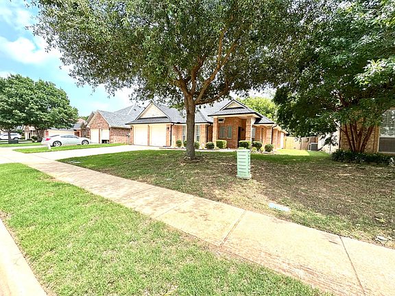 3rd image of 5843 Grayco Dr