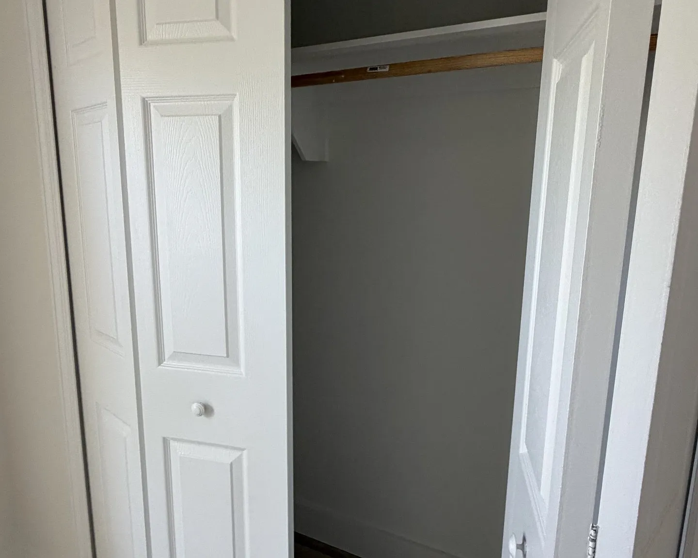 3 bed, 2.5 bath, 1500 sqft, $2,200 — Photo 3