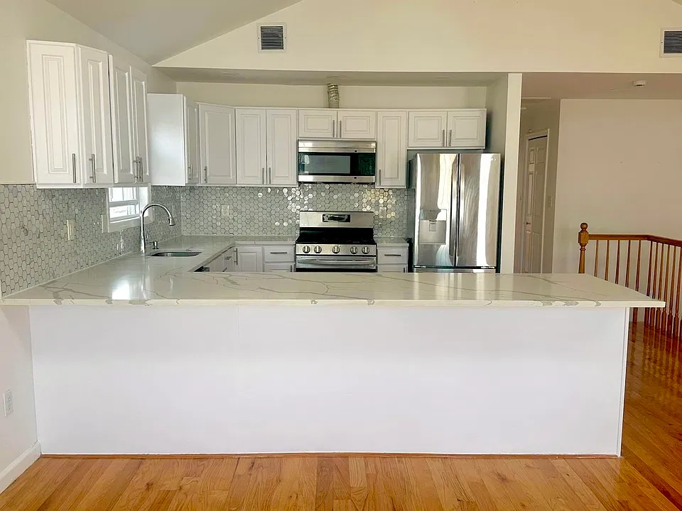 71 Logan Ave #2