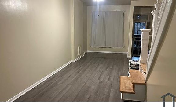 5th image of 523 N Belnord Ave