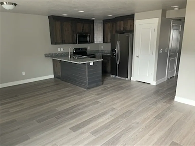 2060 N 325 E — Photo 7