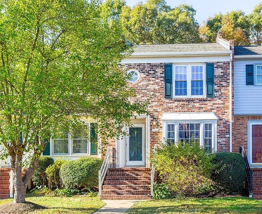 1st image of 2217 Foxborough Dr #2217