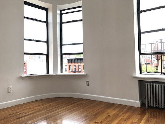 3rd image of 238 E 88th St APT 5N